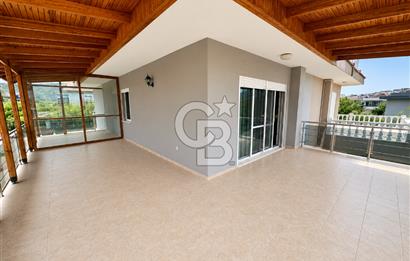 ÇEŞME ÇİFTLİKKÖYDE KÖŞE PARSELDE ÖZEL HAVUZLU MÜSTAKİL VİLLA