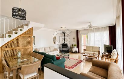 ÇEŞME ÇİFTLİKKÖYDE KÖŞE PARSELDE ÖZEL HAVUZLU MÜSTAKİL VİLLA