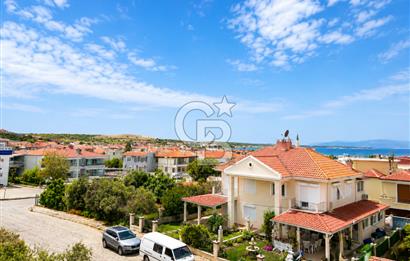 ÇEŞME ÇİFTLİKKÖYDE KÖŞE PARSELDE ÖZEL HAVUZLU MÜSTAKİL VİLLA
