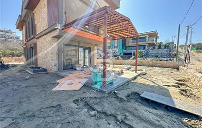 Kuşadası YaylaKöy'de Satılık Özel Havuzlu 4+1 Villa