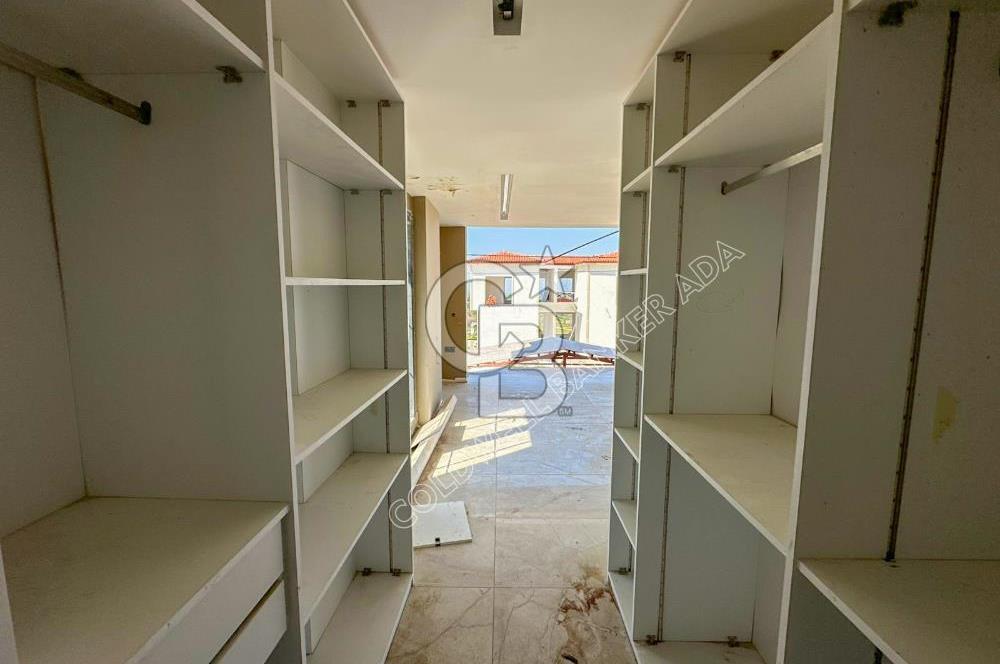 Kuşadası YaylaKöy'de Satılık Özel Havuzlu 4+1 Villa
