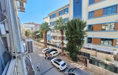 Karşıyaka Alaybey Selçuk Yaşar Karşısı 3+1 Satılık Daire