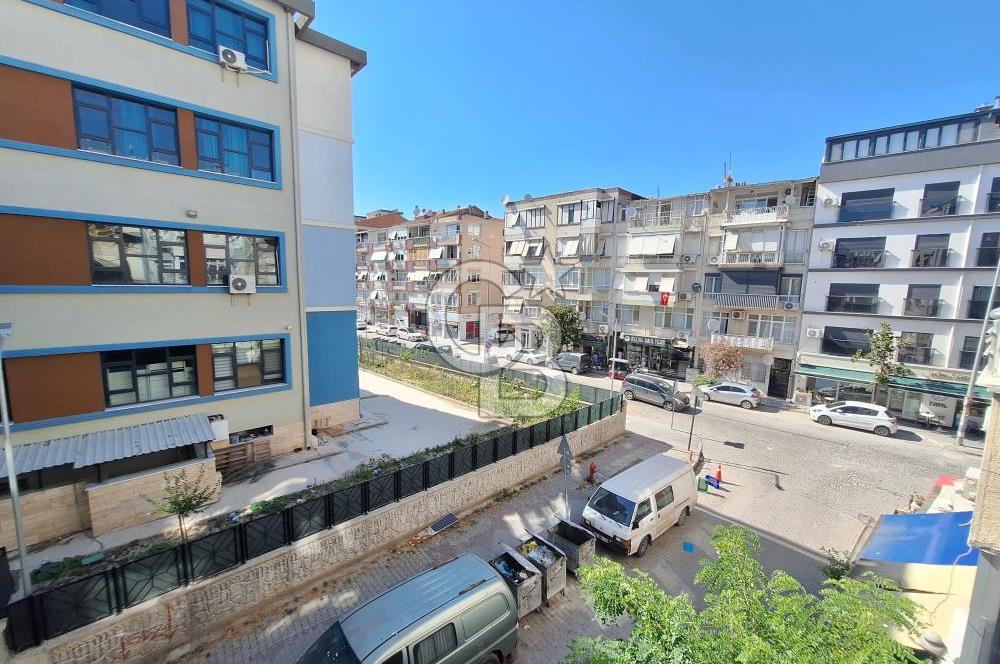 Karşıyaka Alaybey Selçuk Yaşar Karşısı 3+1 Satılık Daire