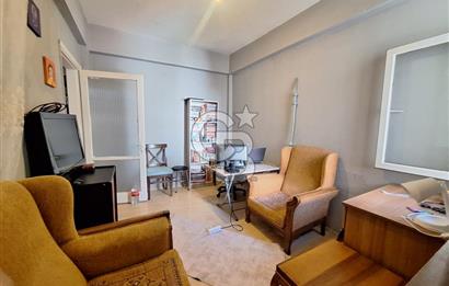 Karşıyaka Alaybey Selçuk Yaşar Karşısı 3+1 Satılık Daire