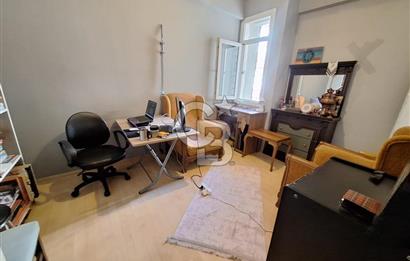 Karşıyaka Alaybey Selçuk Yaşar Karşısı 3+1 Satılık Daire