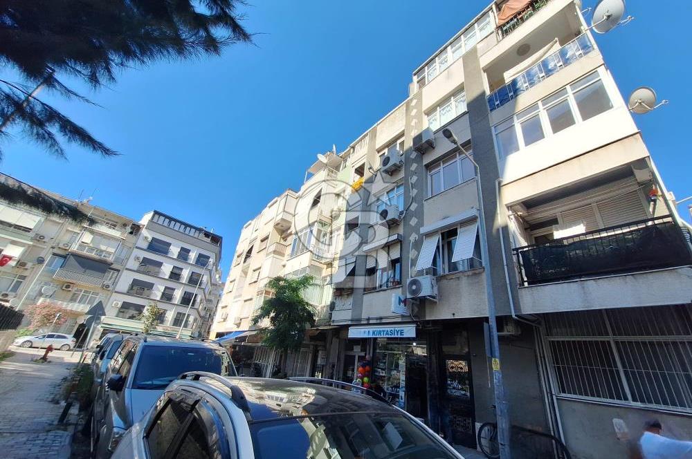 Karşıyaka Alaybey Selçuk Yaşar Karşısı 3+1 Satılık Daire