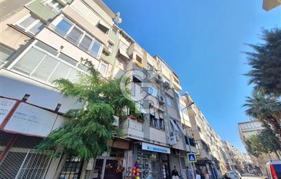 Karşıyaka Alaybey Selçuk Yaşar Karşısı 3+1 Satılık Daire