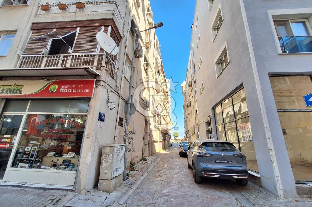 Karşıyaka Alaybey'de Sahile 50m,Yatırımlık Kepenkli Satıl.Dükkan