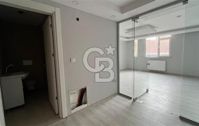 İBRAHİM AĞA CADDESİ AKSE SAPAĞINDA PLAZA İÇİNDE 1+0 KİRALIK OFİS