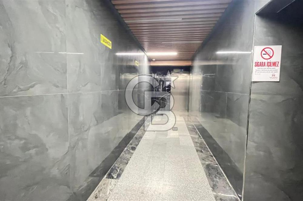 İBRAHİM AĞA CADDESİ AKSE SAPAĞINDA PLAZA İÇİNDE 1+0 KİRALIK OFİS