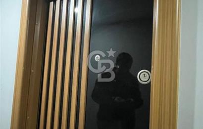 İBRAHİM AĞA CADDESİ AKSE SAPAĞINDA PLAZA İÇİNDE 1+0 KİRALIK OFİS