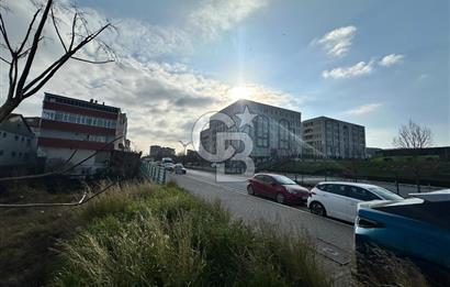 GEBZE ADLİYE KARŞISI KONAK PLAZADA CADDE ÜZERİ KİRALIK DÜKKAN