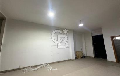 GEBZE ADLİYE KARŞISI KONAK PLAZADA CADDE ÜZERİ KİRALIK DÜKKAN