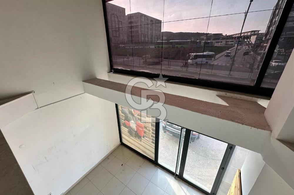 GEBZE ADLİYE KARŞISI KONAK PLAZADA CADDE ÜZERİ KİRALIK DÜKKAN