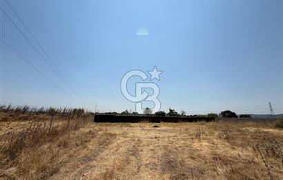 HELVACI MERKEZE 3 DK 456m2 SATILIK ETRAFI ÇEVRİLİ TARLA
