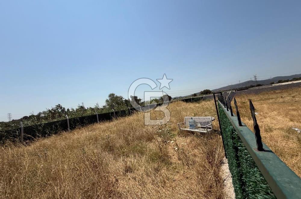 HELVACI MERKEZE 3 DK 456m2 SATILIK ETRAFI ÇEVRİLİ TARLA