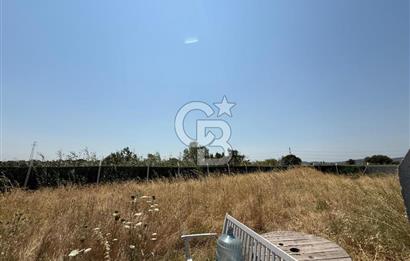 HELVACI MERKEZE 3 DK 456m2 SATILIK ETRAFI ÇEVRİLİ TARLA
