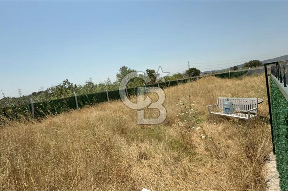HELVACI MERKEZE 3 DK 456m2 SATILIK ETRAFI ÇEVRİLİ TARLA