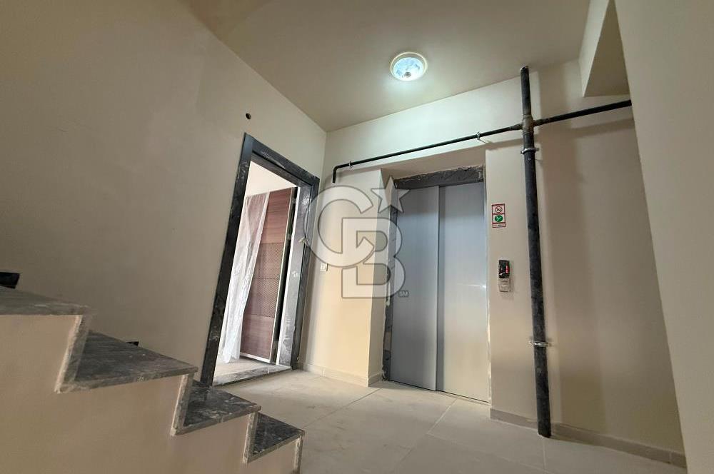 ÖNÜ KAPANMAZ ÖN CEPHE SATILIK 1+1 LÜKS DAİRE