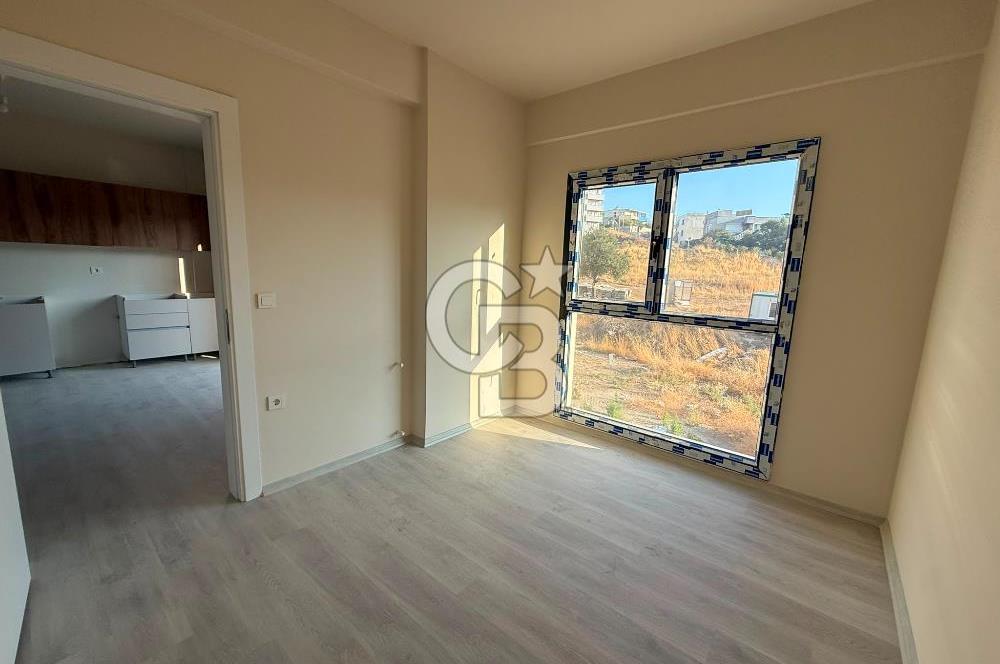 ÖNÜ KAPANMAZ ÖN CEPHE SATILIK 1+1 LÜKS DAİRE