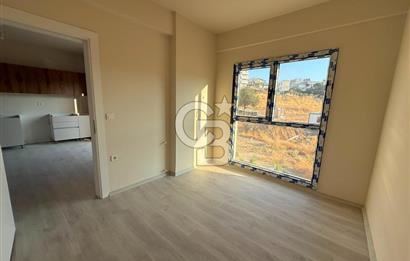 ÖNÜ KAPANMAZ ÖN CEPHE SATILIK 1+1 LÜKS DAİRE