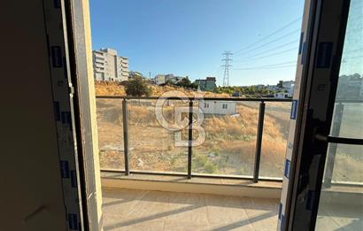 ÖNÜ KAPANMAZ ÖN CEPHE SATILIK 1+1 LÜKS DAİRE