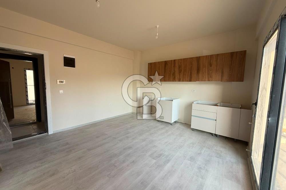 ÖNÜ KAPANMAZ ÖN CEPHE SATILIK 1+1 LÜKS DAİRE