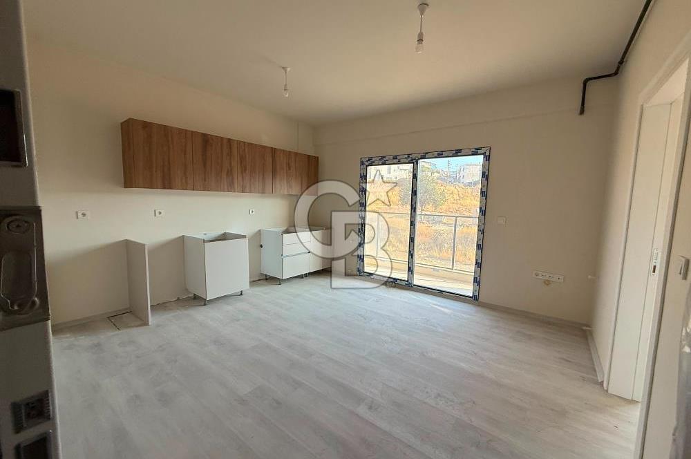 ÖNÜ KAPANMAZ ÖN CEPHE SATILIK 1+1 LÜKS DAİRE