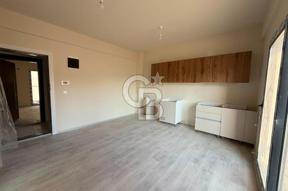 ÖNÜ KAPANMAZ ÖN CEPHE SATILIK 1+1 LÜKS DAİRE