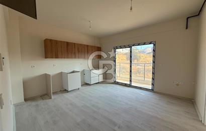 ÖNÜ KAPANMAZ ÖN CEPHE SATILIK 1+1 LÜKS DAİRE