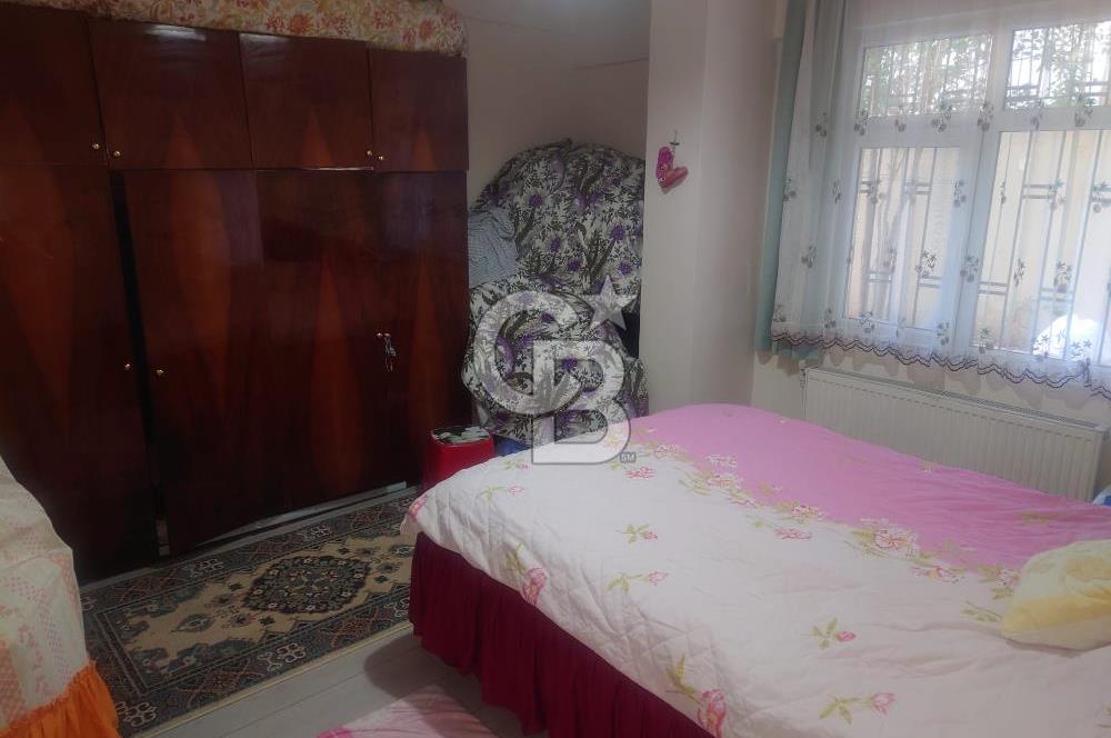 Küçükçekmece Cumhuriyet Mahallesinde Satılık 3+1 Daire