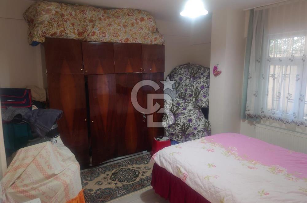 Küçükçekmece Cumhuriyet Mahallesinde Satılık 3+1 Daire