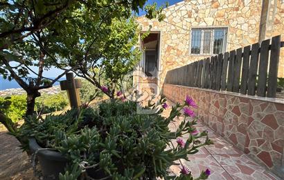 ÇANAKKALE ŞEVKETİYE'DE BOĞAZ MANZARALI SATILIK MÜSTAKİL BAĞ EVİ