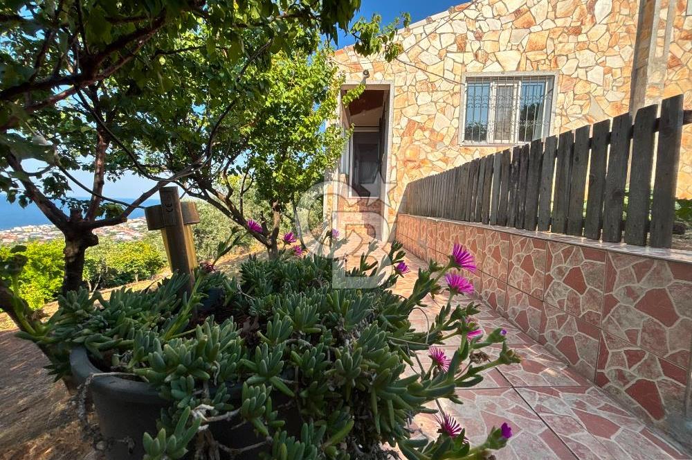 ÇANAKKALE ŞEVKETİYE'DE BOĞAZ MANZARALI SATILIK MÜSTAKİL BAĞ EVİ