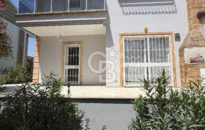 ÇANDARLI MERKEZE VE DENİZE YÜRÜME MESAFESİNDE 4+1 TRİPLEKS VİLLA