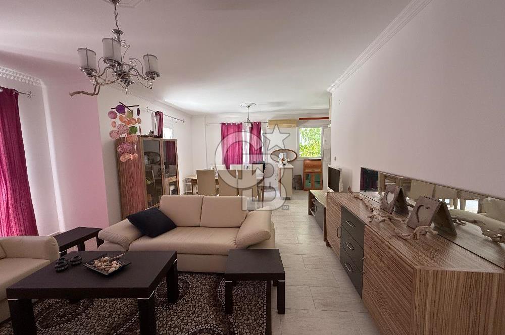 ÇANDARLI MERKEZE VE DENİZE YÜRÜME MESAFESİNDE 4+1 TRİPLEKS VİLLA