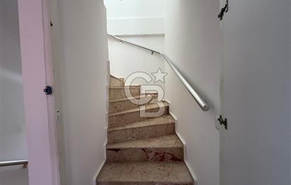 ÇANDARLI MERKEZE VE DENİZE YÜRÜME MESAFESİNDE 4+1 TRİPLEKS VİLLA