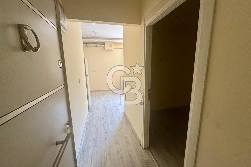 Tramvay ve İzbana Çok Yakın, Ferah, Kullanışlı 1+1 Kiralık Daire