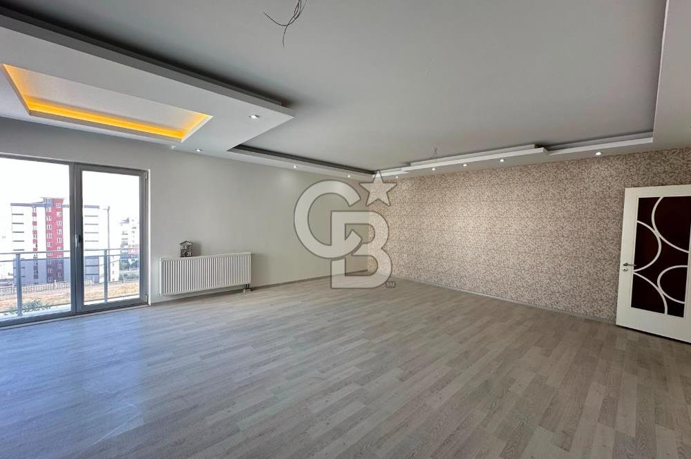 Hürriyet Sitesi Ultra Lüks 4+1 Satılık Daire