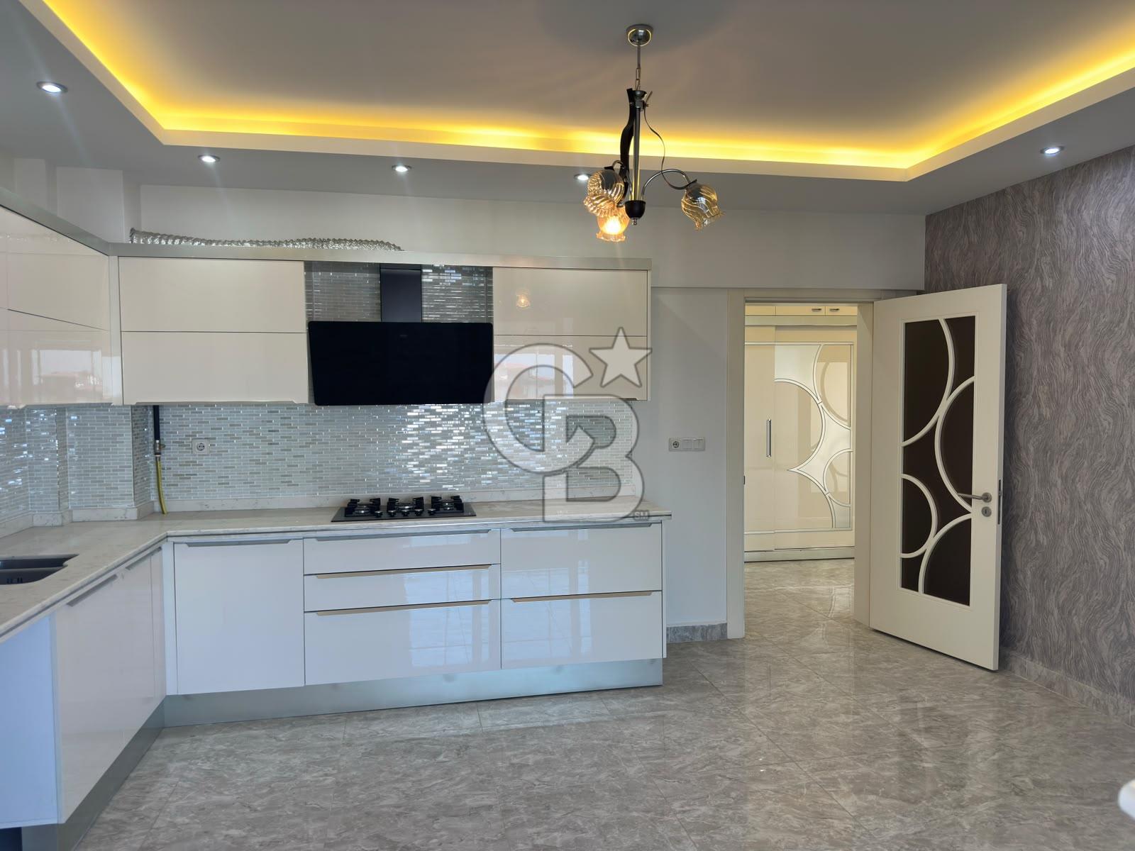 Hürriyet Sitesi Ultra Lüks 4+1 Satılık Daire