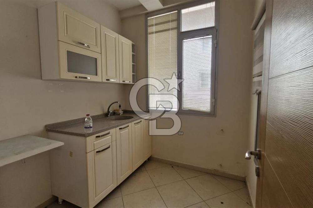 İzmir Çiğli Küçük Çiğli Mh. 80m² Kiralık Dükkan CB PH