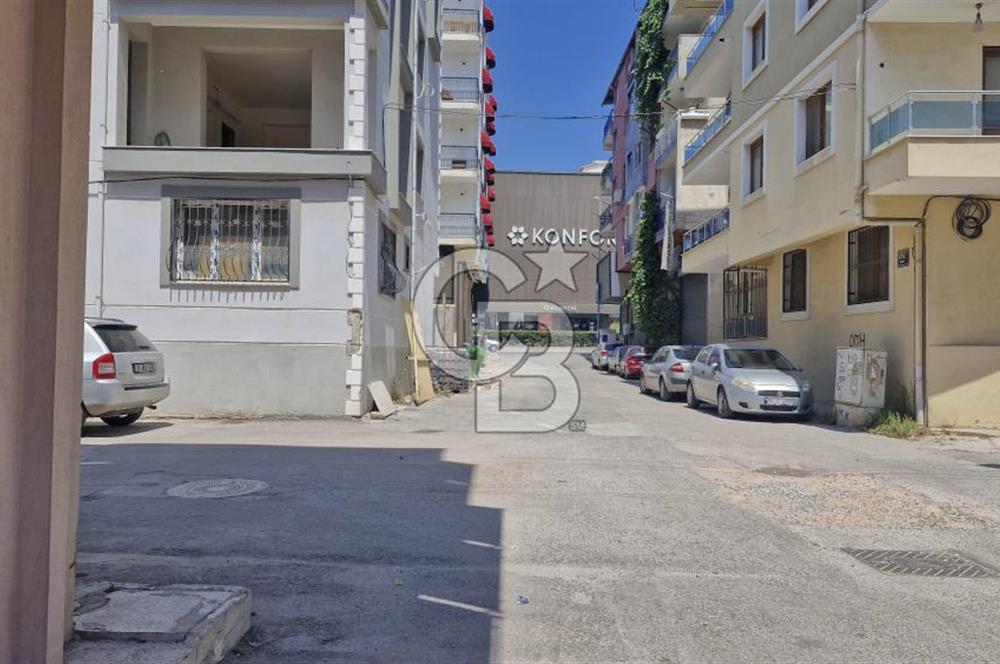 İzmir Çiğli Küçük Çiğli Mh. 80m² Kiralık Dükkan CB PH