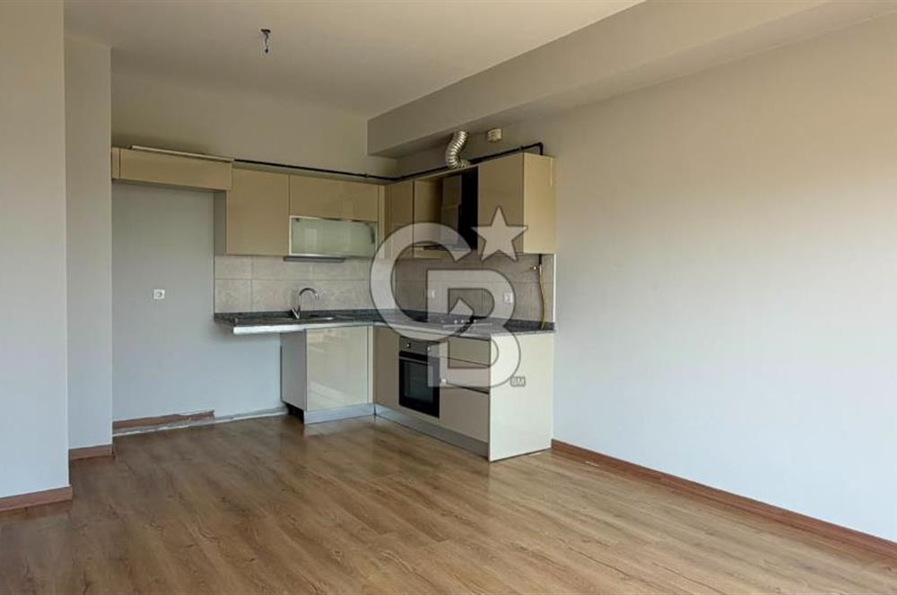 YENİTEPE İZMİR 1. ETAP'TA BAHÇE KULLANIMLI KİRALIK 1+1 DAİRE