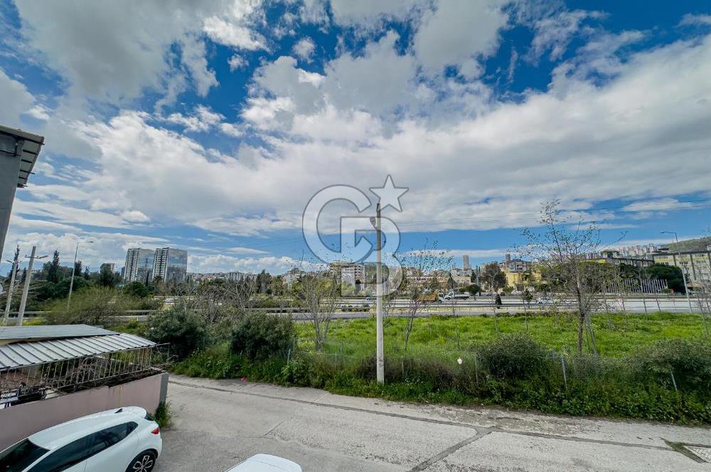 KARŞIYAKA LATİFE HANIM MAHALLESİNDE SATILIK 2+1 DAİRE