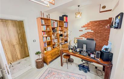 KARŞIYAKA LATİFE HANIM MAHALLESİNDE SATILIK 2+1 DAİRE