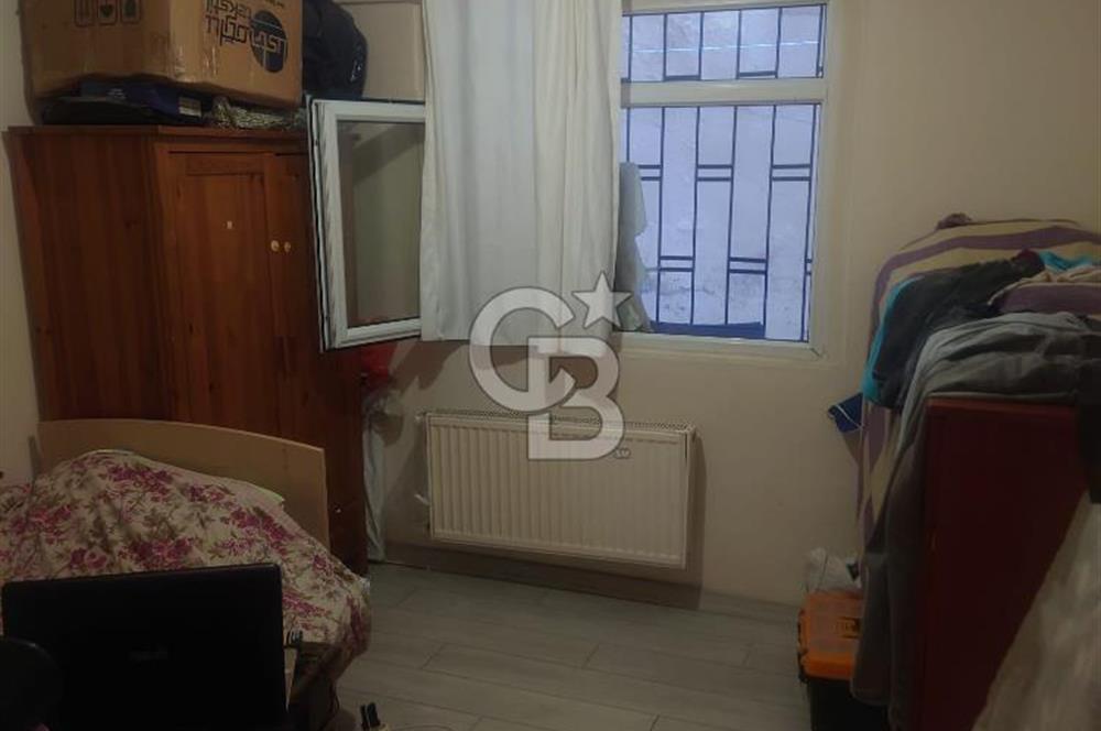 Küçükçekmece Cumhuriyet Mahallesinde Satılık 3+1 Daire
