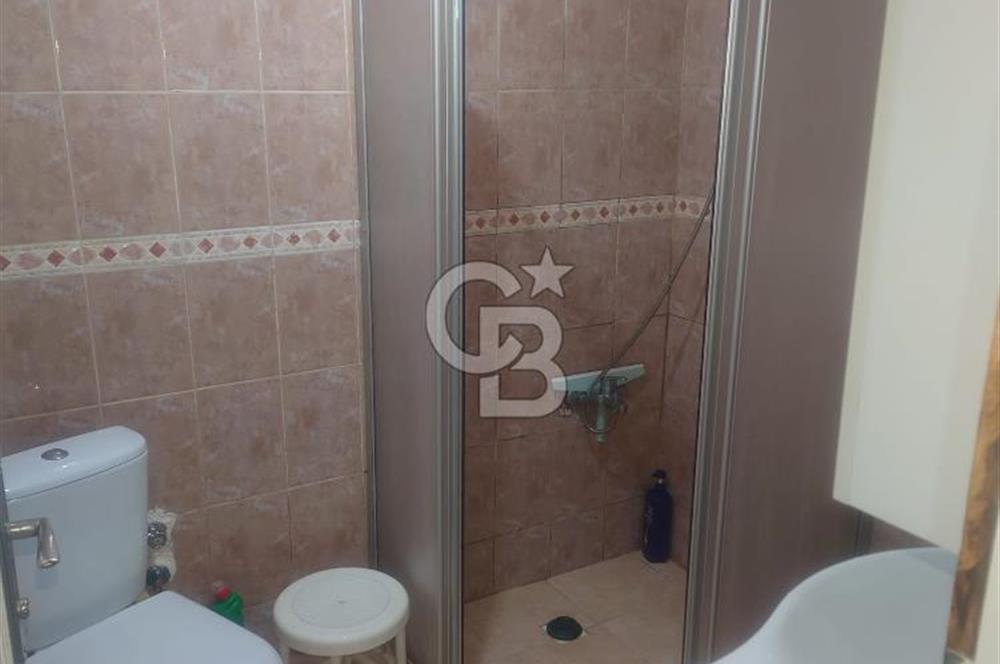 Küçükçekmece Cumhuriyet Mahallesinde Satılık 3+1 Daire