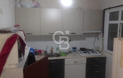 Küçükçekmece Cumhuriyet Mahallesinde Satılık 3+1 Daire