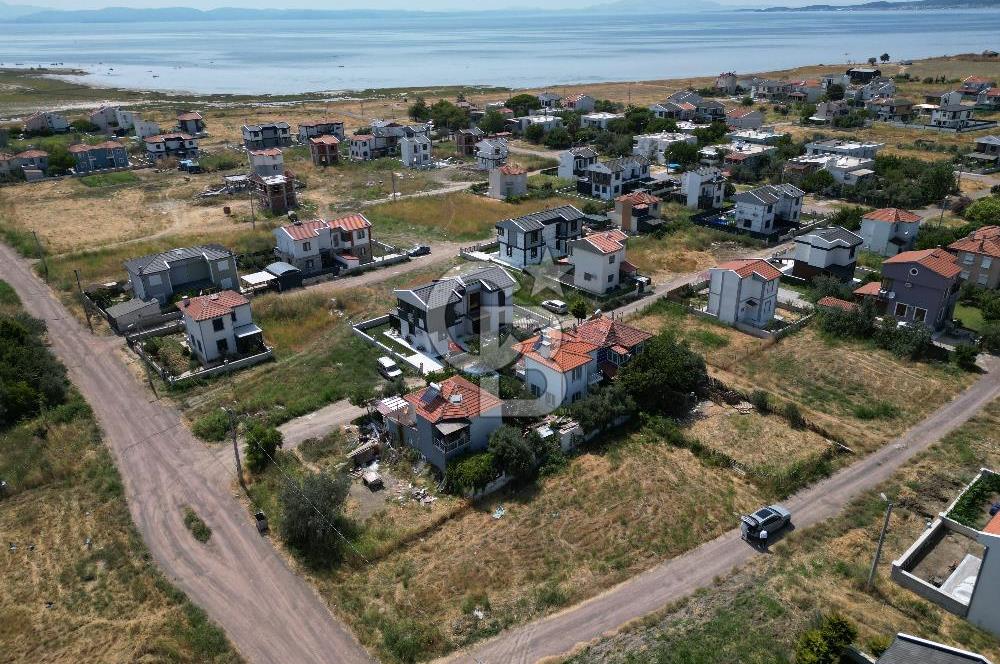 Ayvalık Altınova'da Satılık İmarlı Arsa 