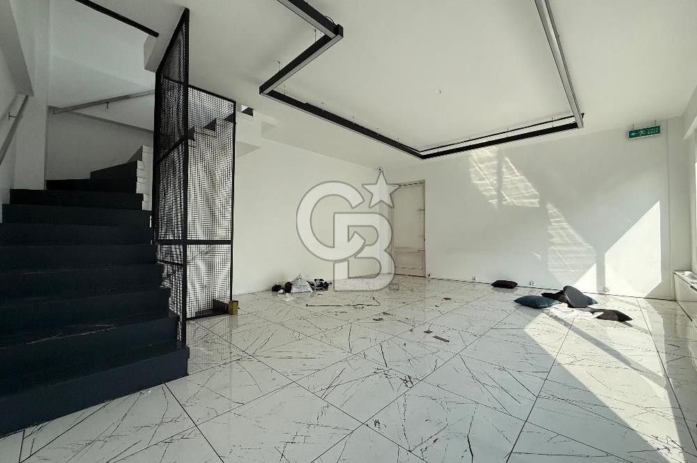 CB ONE'dan Karaköy Kemeraltı Caddesi'nde Kiralık Komple Bina